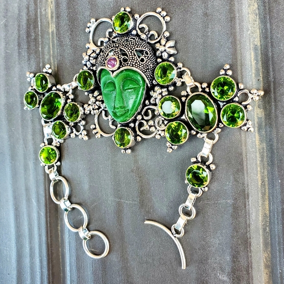 New Carved Goddess Face Peridot 925 Silver Bracelet. - Picture 12 of 15
